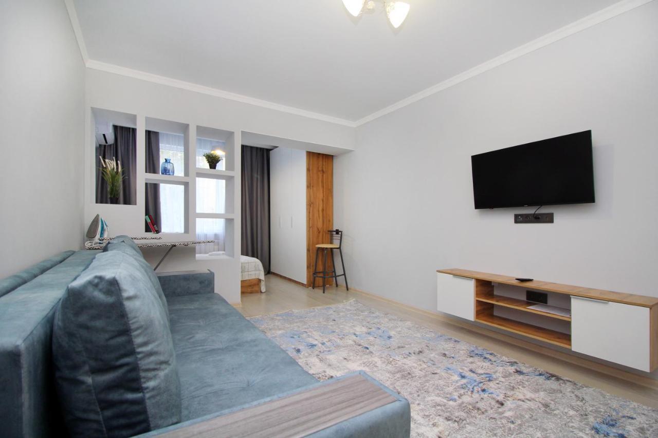 Cozy Studio In The Best Area! 5 阿拉木图 外观 照片